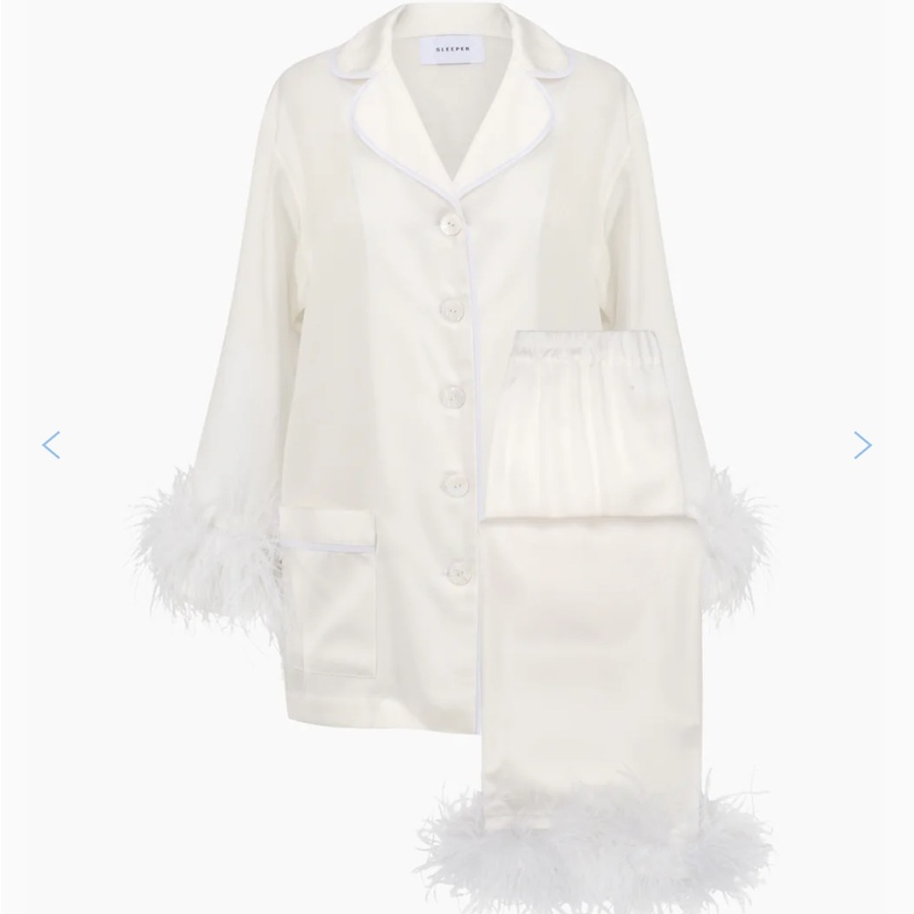 Sleeper Party Pajamas Set with Detachable Ostrich Feathers in White